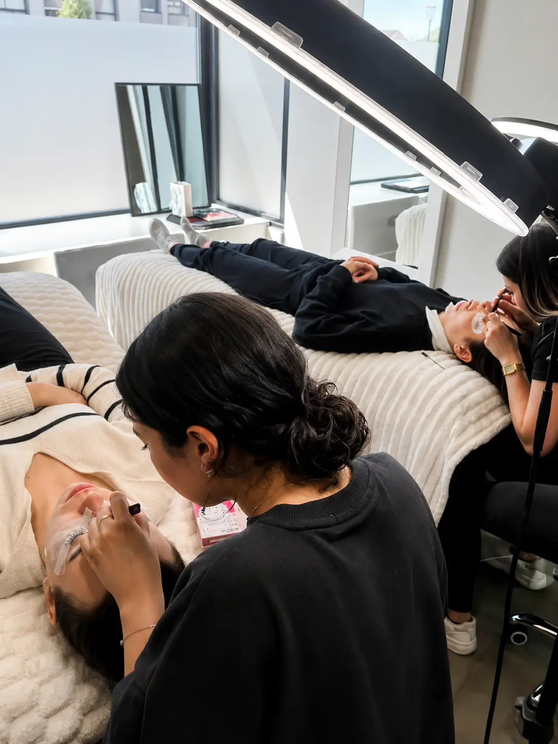 Formation au maquillage semi-permanent Les Deux Sœurs