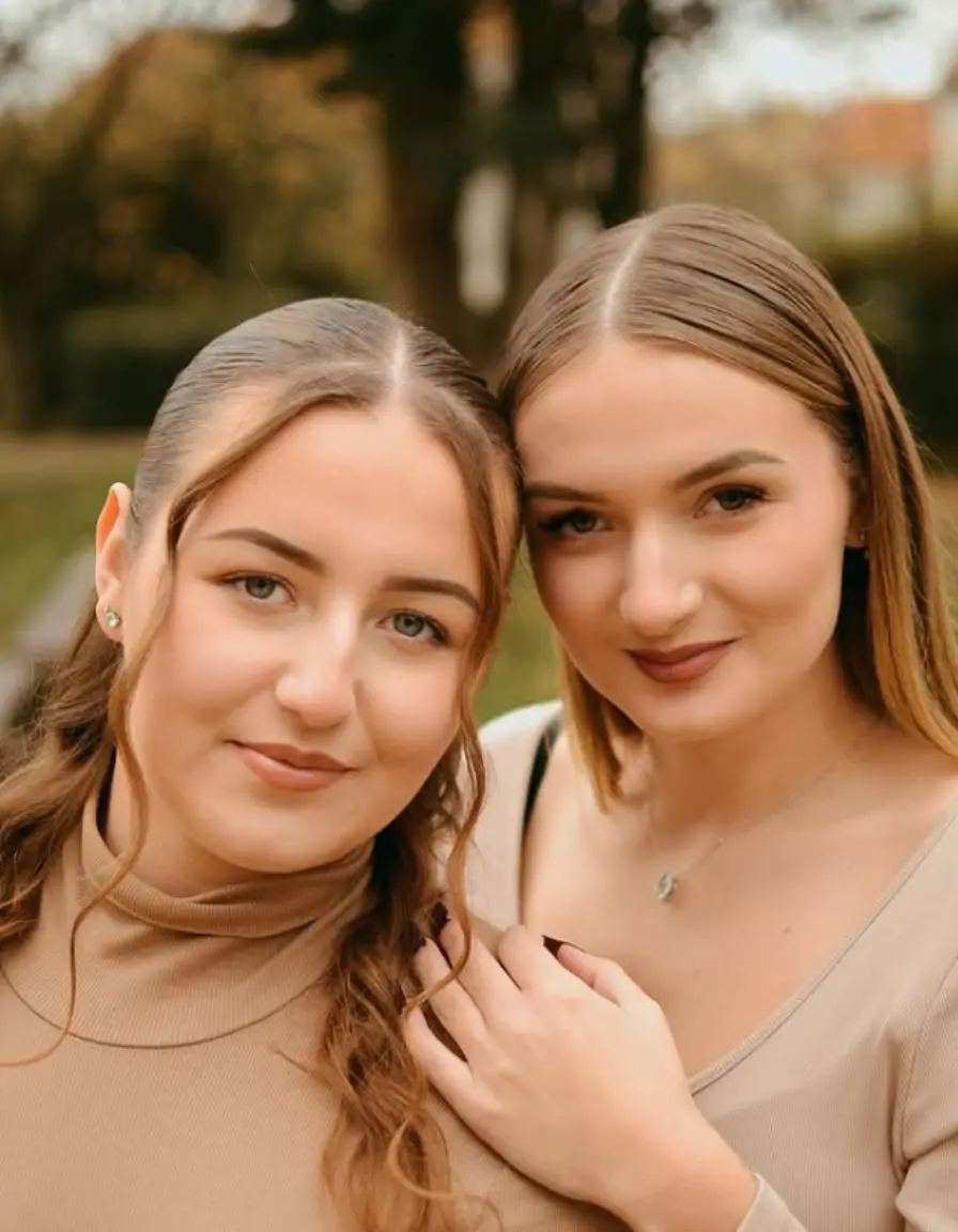 Léa et Emma Lambelin — Institut Les Deux Sœurs Montigny-lès-Metz